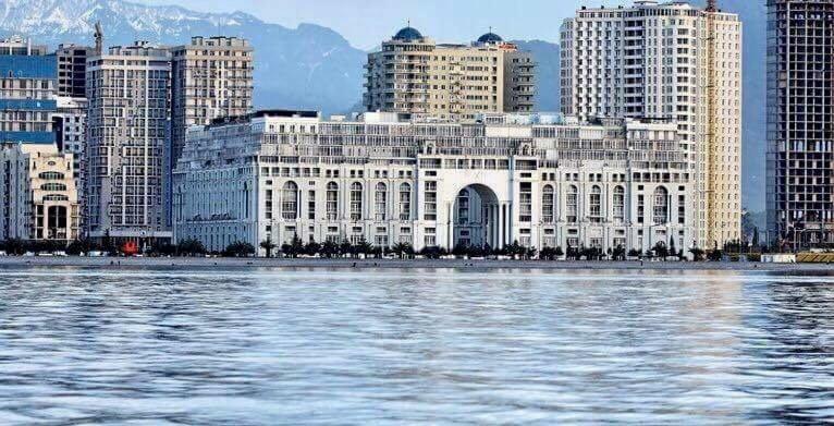 Apartments By The Sea Батумі Екстер'єр фото